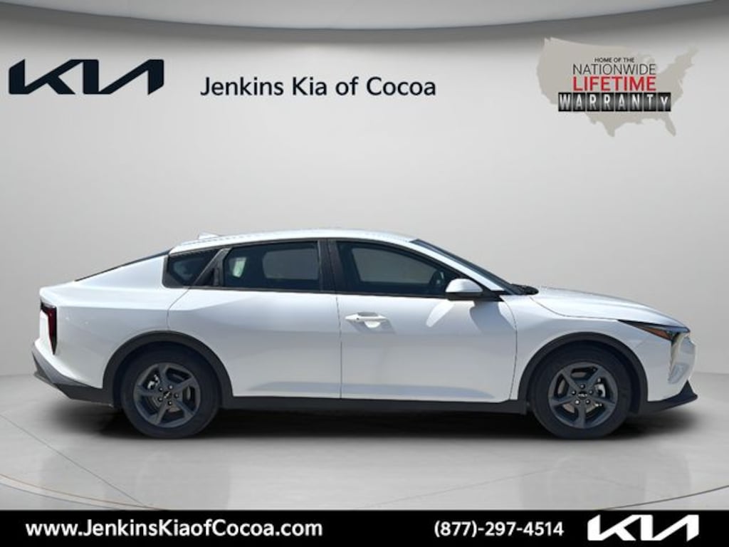 New 2026 Kia K4 LXS Sedan
