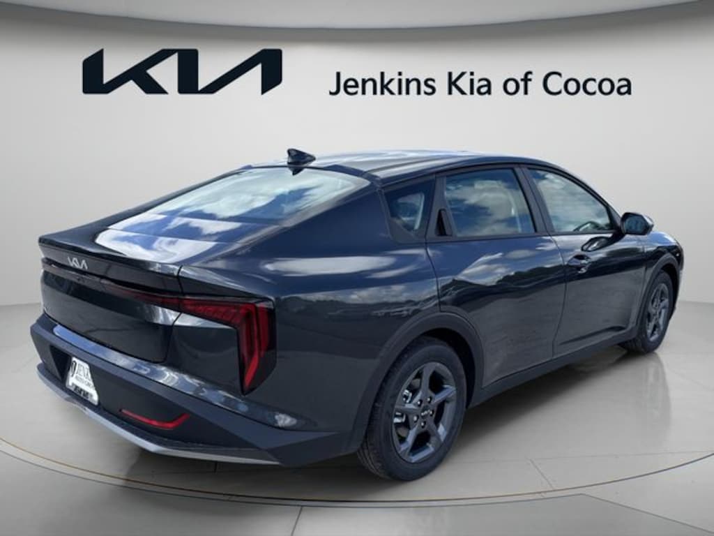 New 2026 Kia K4 LXS Sedan