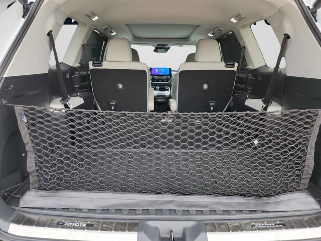 2025 Toyota Grand Highlander Limited - Photo 13
