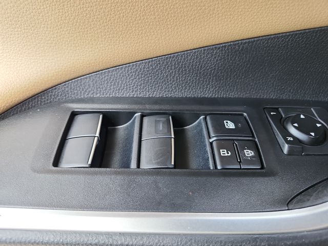 2019 Toyota RAV4 Limited - Photo 25