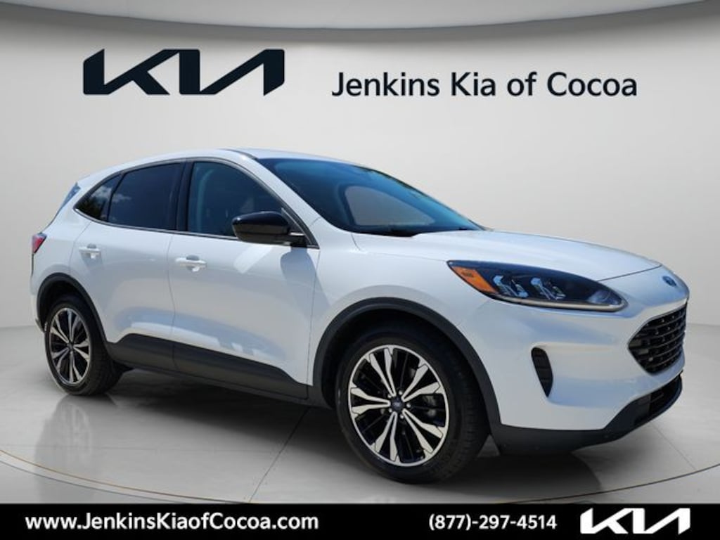 Used 2022 Ford Escape SE Hybrid SUV