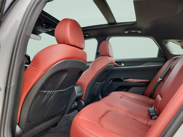 2025 Kia K5 GT-Line - Photo 16