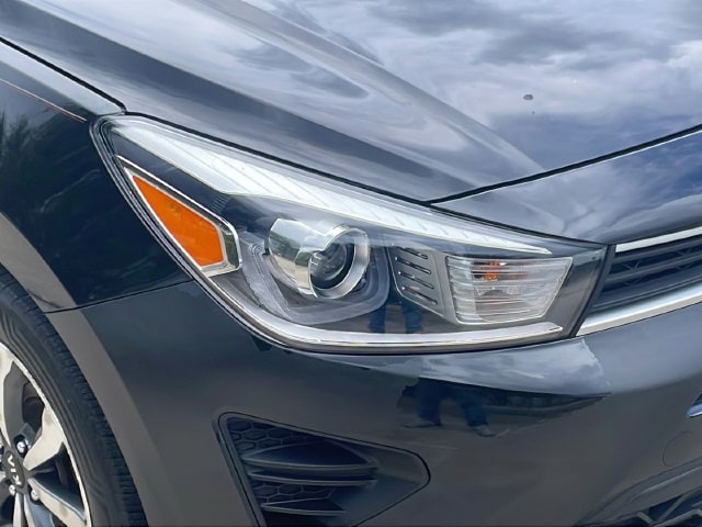2021 Kia Rio S - Photo 32