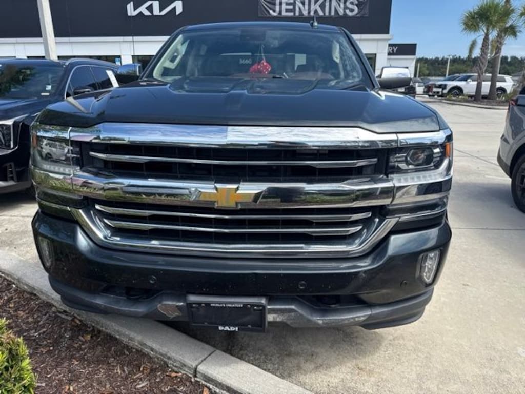 Used 2018 Chevrolet Silverado 1500 High Country Truck Crew Cab