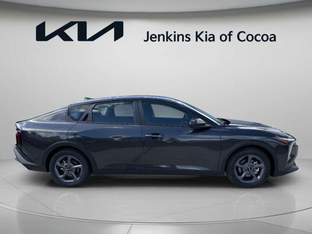 New 2026 Kia K4 LXS Sedan