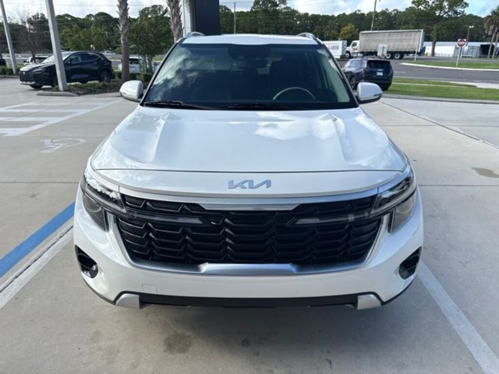 Certified 2025 Kia Seltos EX SUV