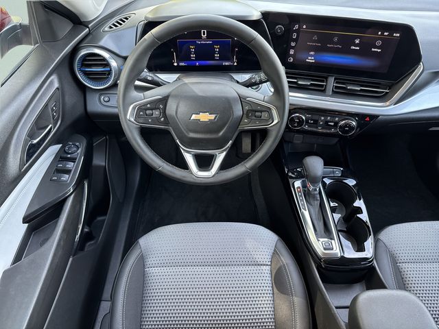 2024 Chevrolet Trax LT - Photo 16