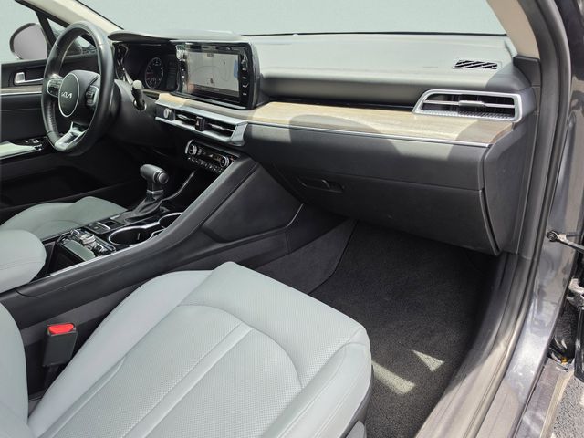 2023 Kia K5 EX - Photo 21