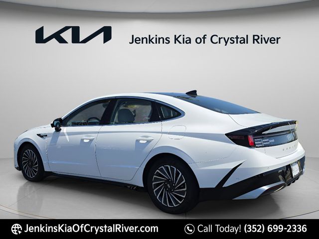 2025 Hyundai Sonata Hybrid Limited - Photo 10
