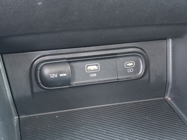 2025 Kia Sportage LX - Photo 32