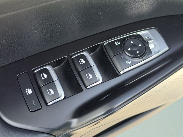 2024 Kia K5 GT-Line - Photo 28