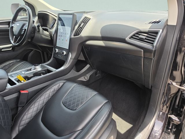 2024 Ford Edge Titanium - Photo 23