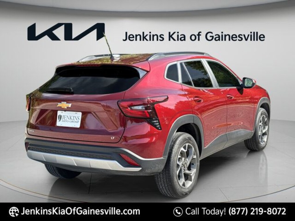 Used 2024 Chevrolet Trax LT SUV