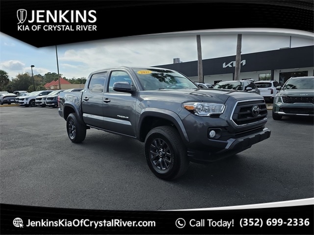 2021 Toyota Tacoma SR5's photo