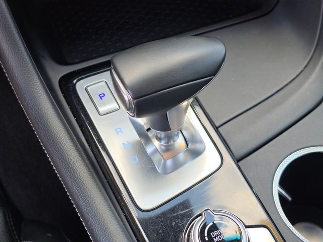 2025 GENESIS G70 Standard - Photo 35