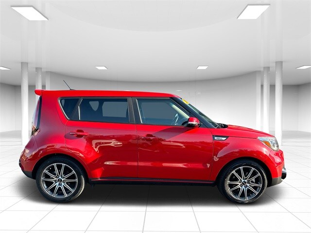 2019 Kia Soul Exclaim photo 2