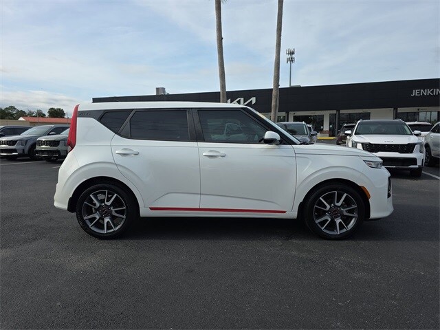 2021 Kia Soul GT-Line photo 2