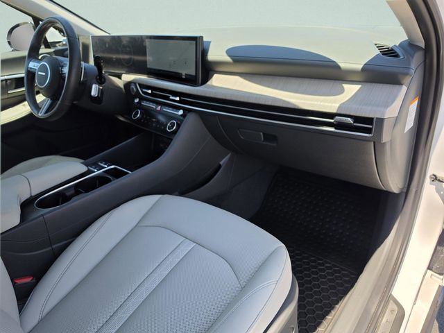 2025 Hyundai Sonata Hybrid Limited - Photo 19
