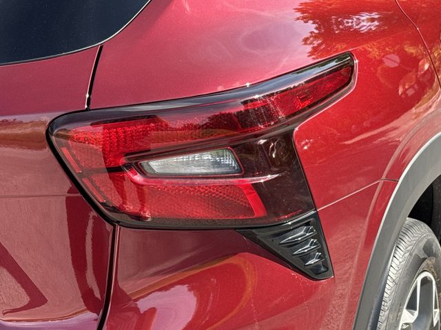 2024 Chevrolet Trax LT - Photo 36