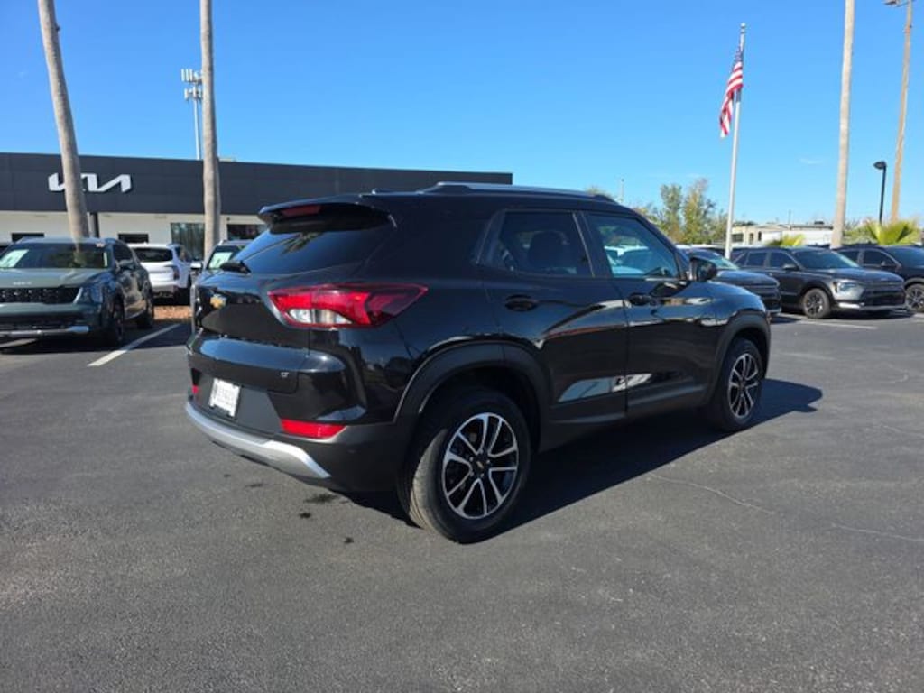 Used 2025 Chevrolet Trailblazer LT SUV