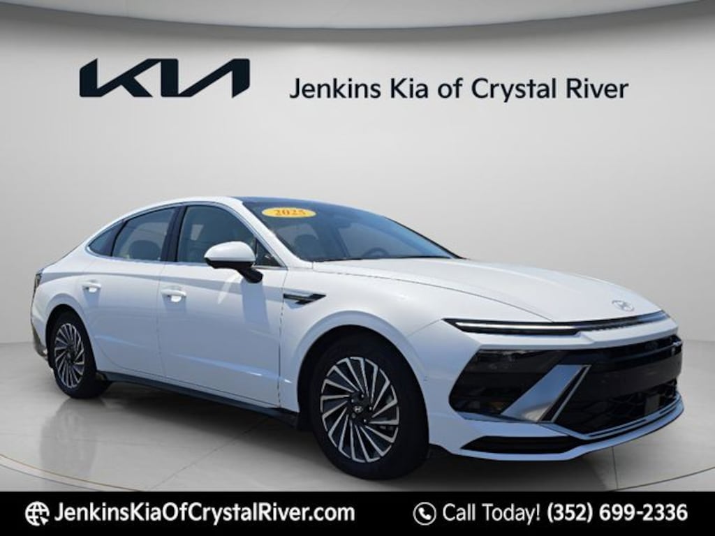 Used 2025 Hyundai Sonata Hybrid Limited Sedan