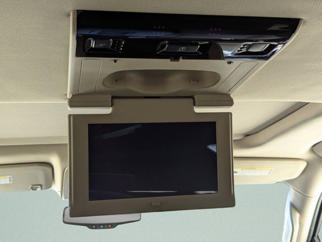 2019 GMC Yukon XL SLT - Photo 25