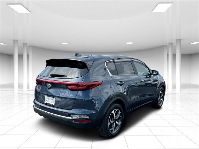 2022 Kia Sportage LX photo 3