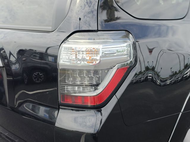 2022 Toyota 4Runner SR5 - Photo 17