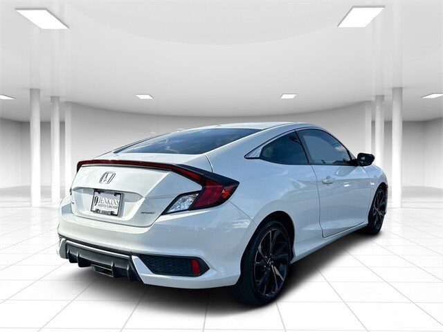 2020 Honda Civic Sport photo 3