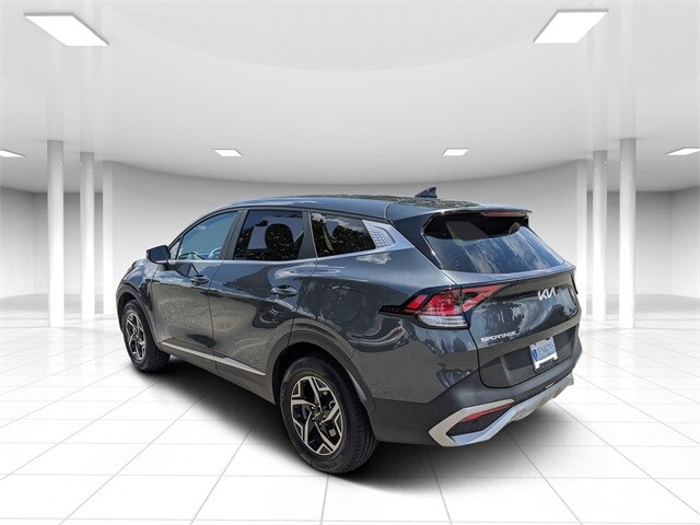 2023 Kia Sportage LX photo 3
