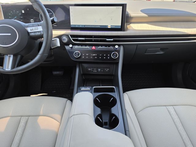 2025 Hyundai Sonata Hybrid Limited - Photo 22
