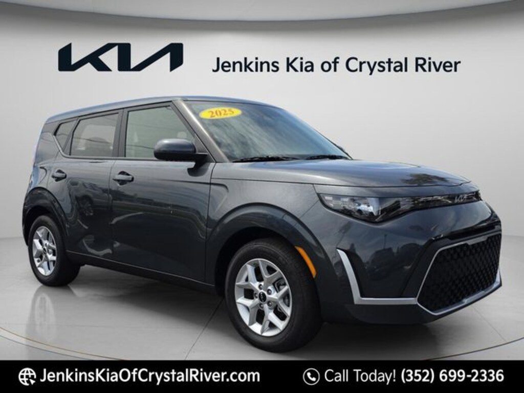 Used 2025 Kia Soul LX Hatchback
