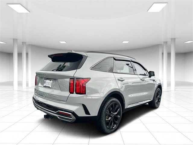 2022 Kia Sorento SX photo 3