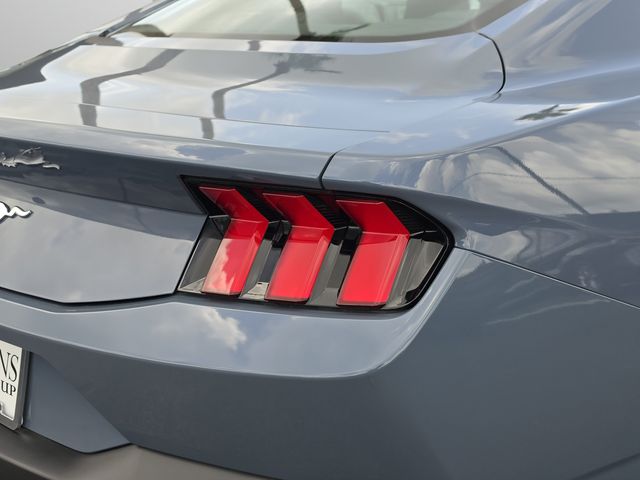 2024 Ford Mustang EcoBoost Premium - Photo 19
