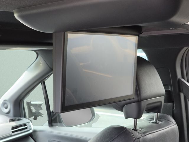 2025 Toyota Sienna Limited - Photo 25