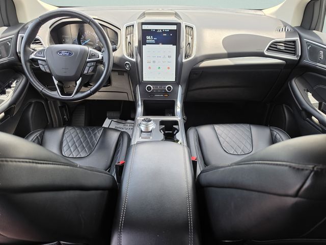 2024 Ford Edge Titanium - Photo 24