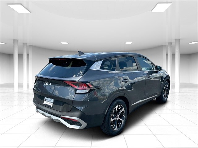 2023 Kia Sportage EX photo 3