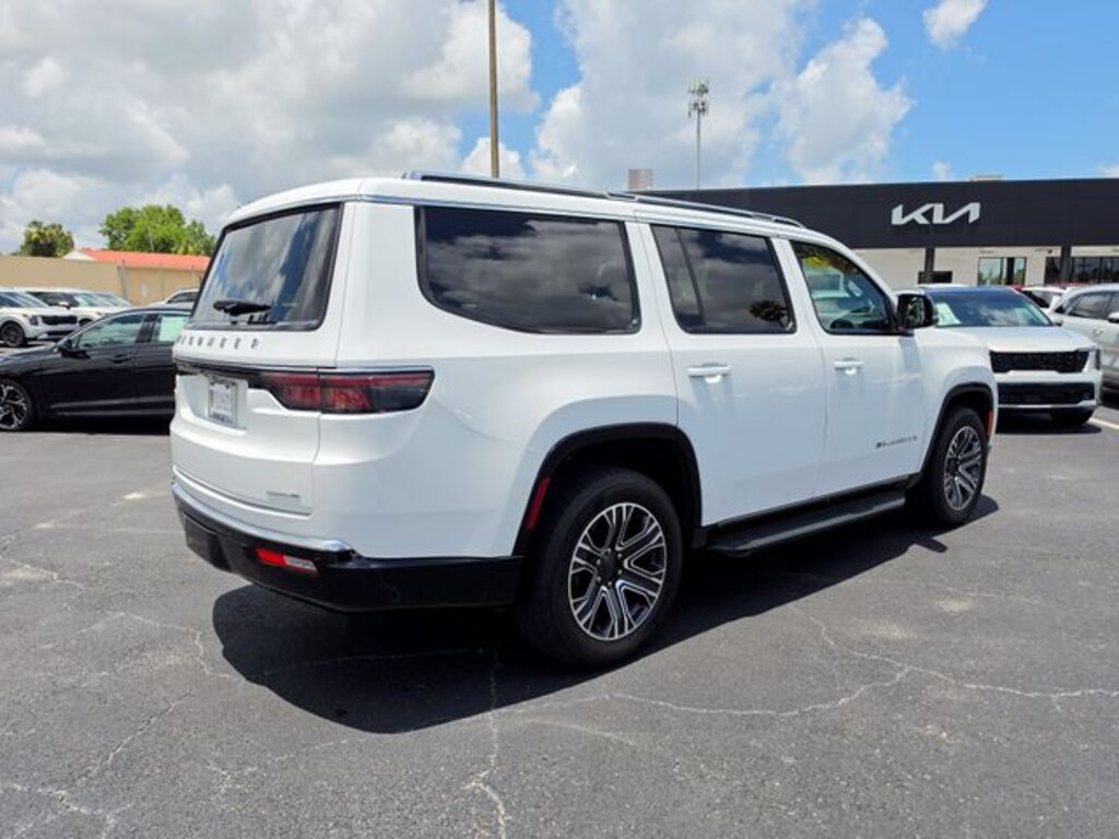 Used 2024 Jeep Wagoneer Series II SUV