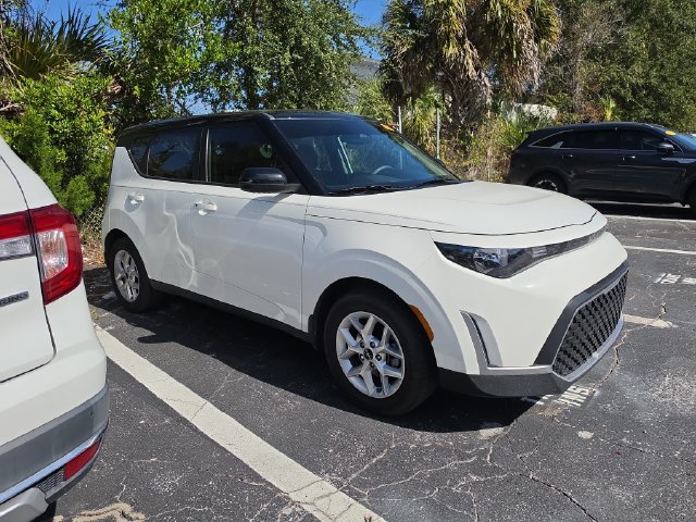 Used 2025 Kia Soul S Hatchback
