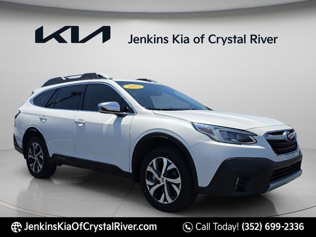 2022 Subaru Outback Touring's photo
