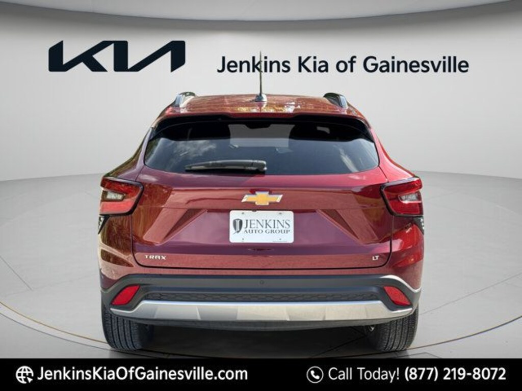 Used 2024 Chevrolet Trax LT SUV