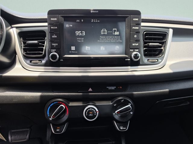 2020 Kia RIO S - Photo 31