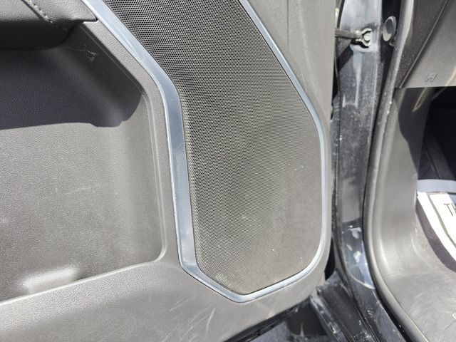 2025 Chevrolet Silverado 1500 LT - Photo 30