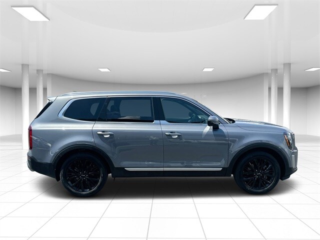 2022 Kia Telluride SX photo 2