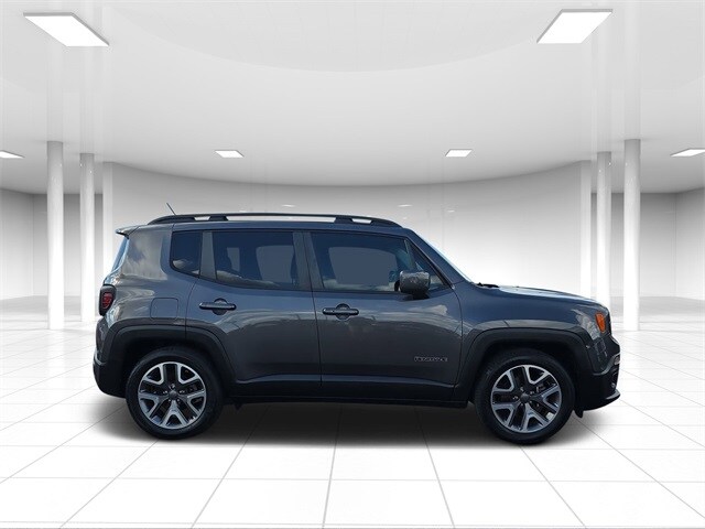 2017 Jeep Renegade Latitude North Edition photo 2