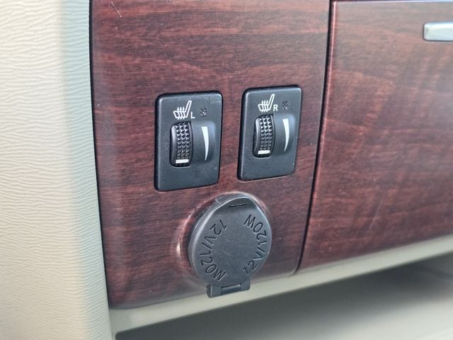 2011 Toyota Sienna XLE - Photo 37