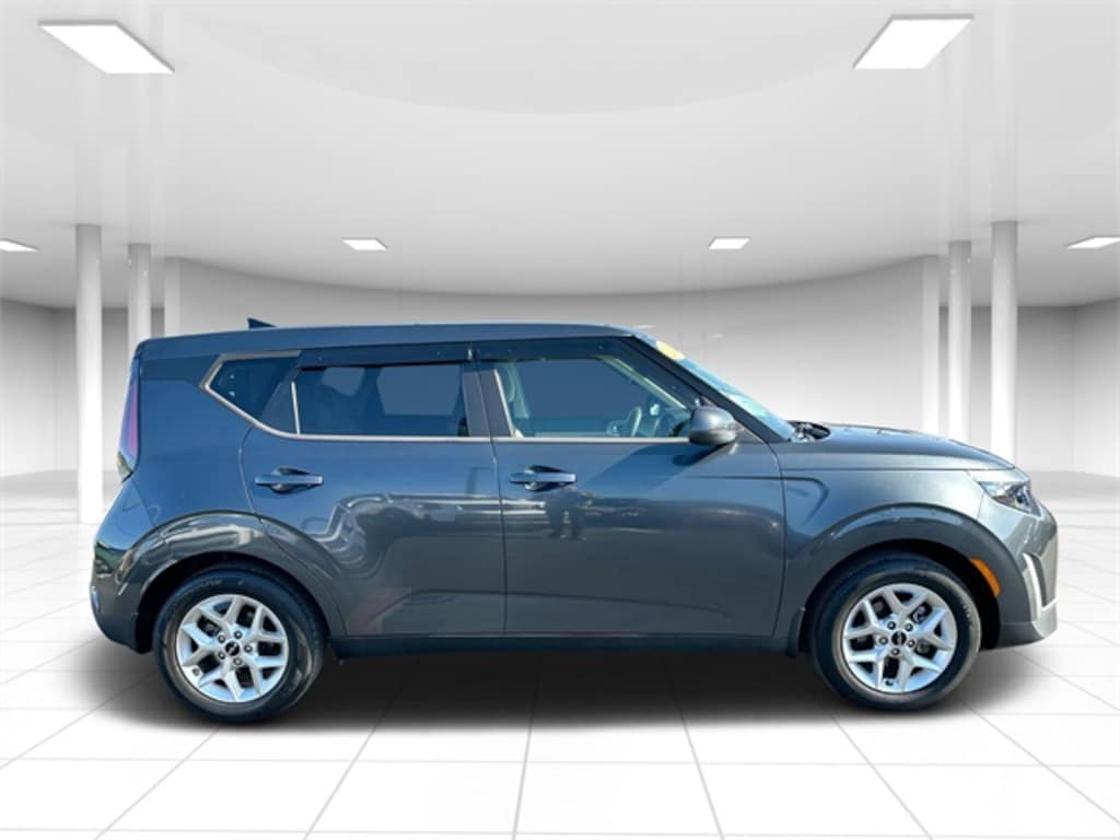 Certified 2023 Kia Soul LX Hatchback