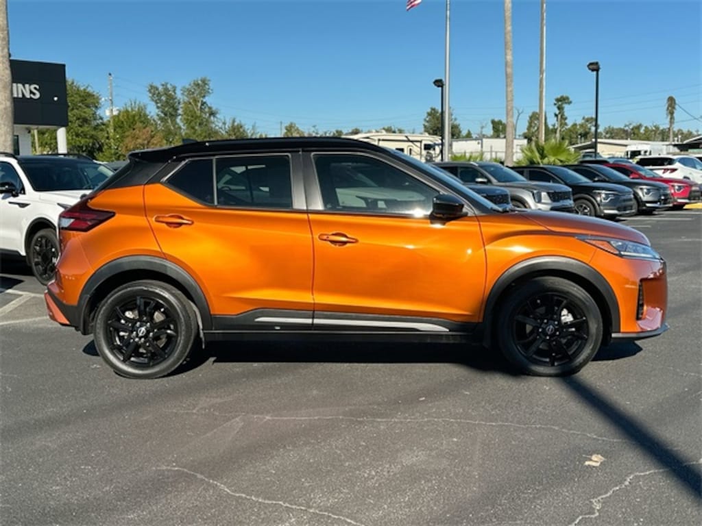 Used 2023 Nissan Kicks SR SUV