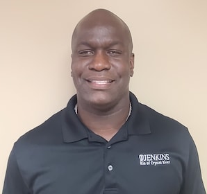 Staff member Johnny Ingram from ID_90d191c9f4f2