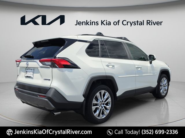 2019 Toyota RAV4 Limited - Photo 7